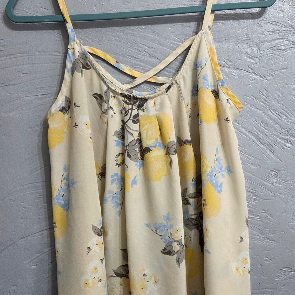 Torrid Woman's Yellow Tank Top with Flowers size 0
